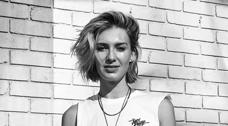 Artists_450x250_Elle